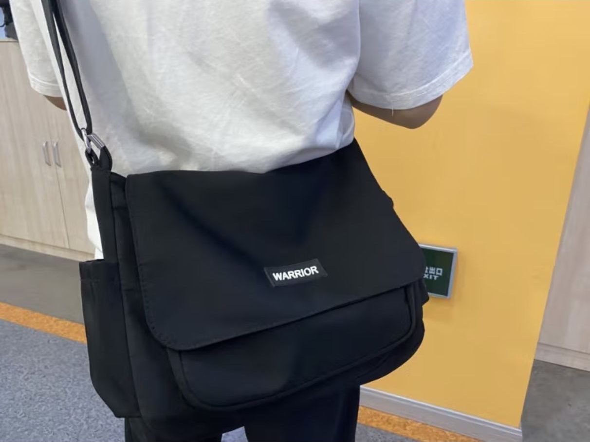 学院风斜挎包分享