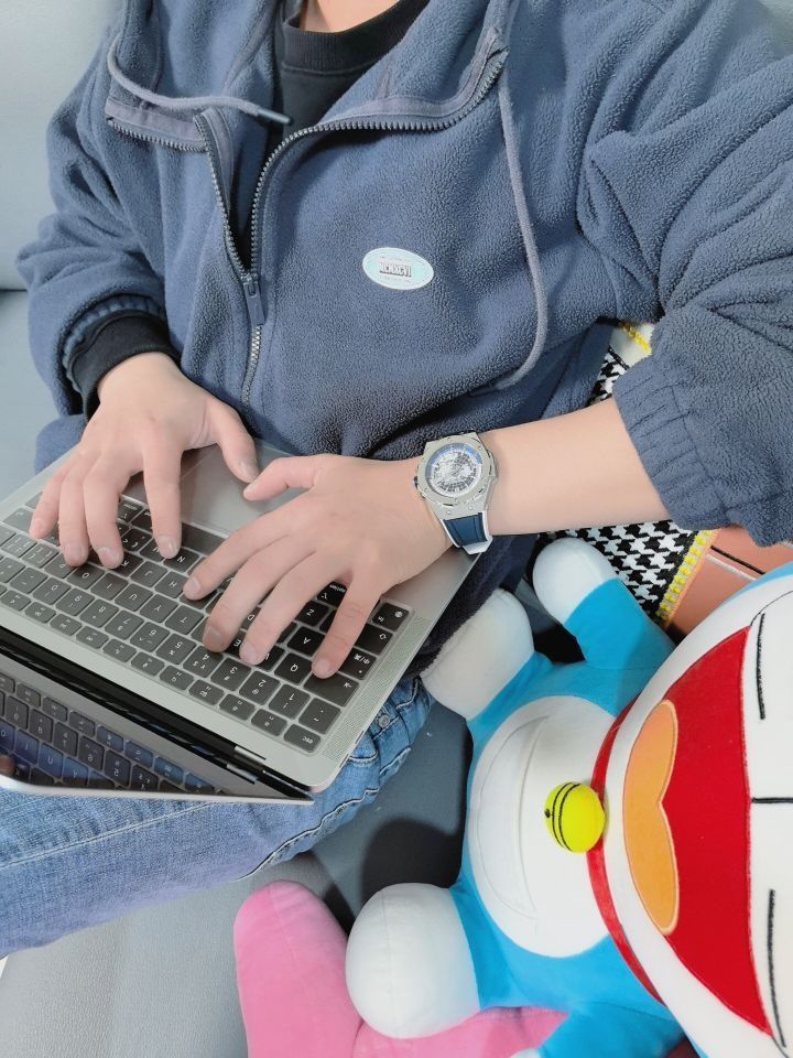 机械表内镶地图这是什么操作