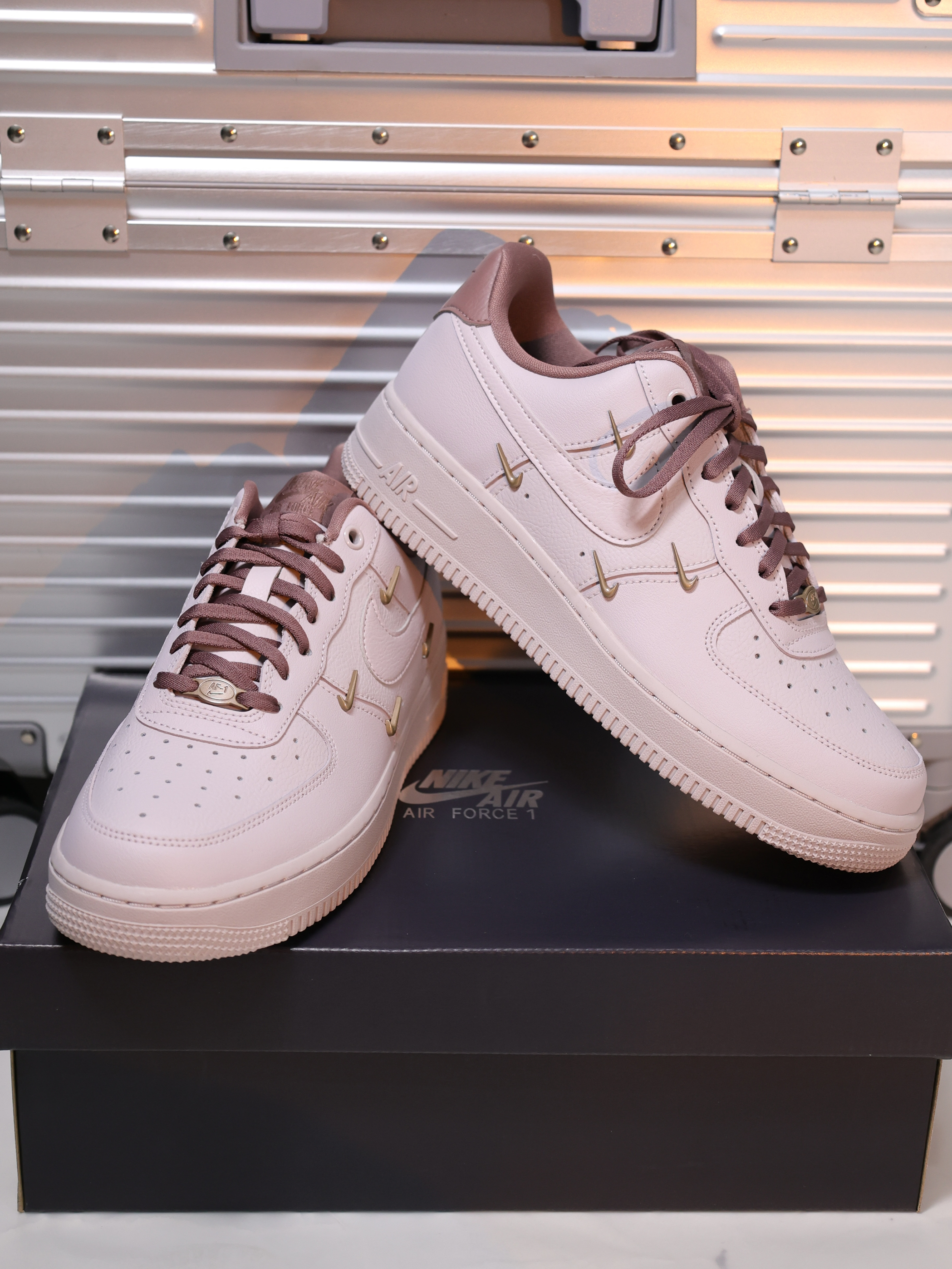 先收藏好这双Af1