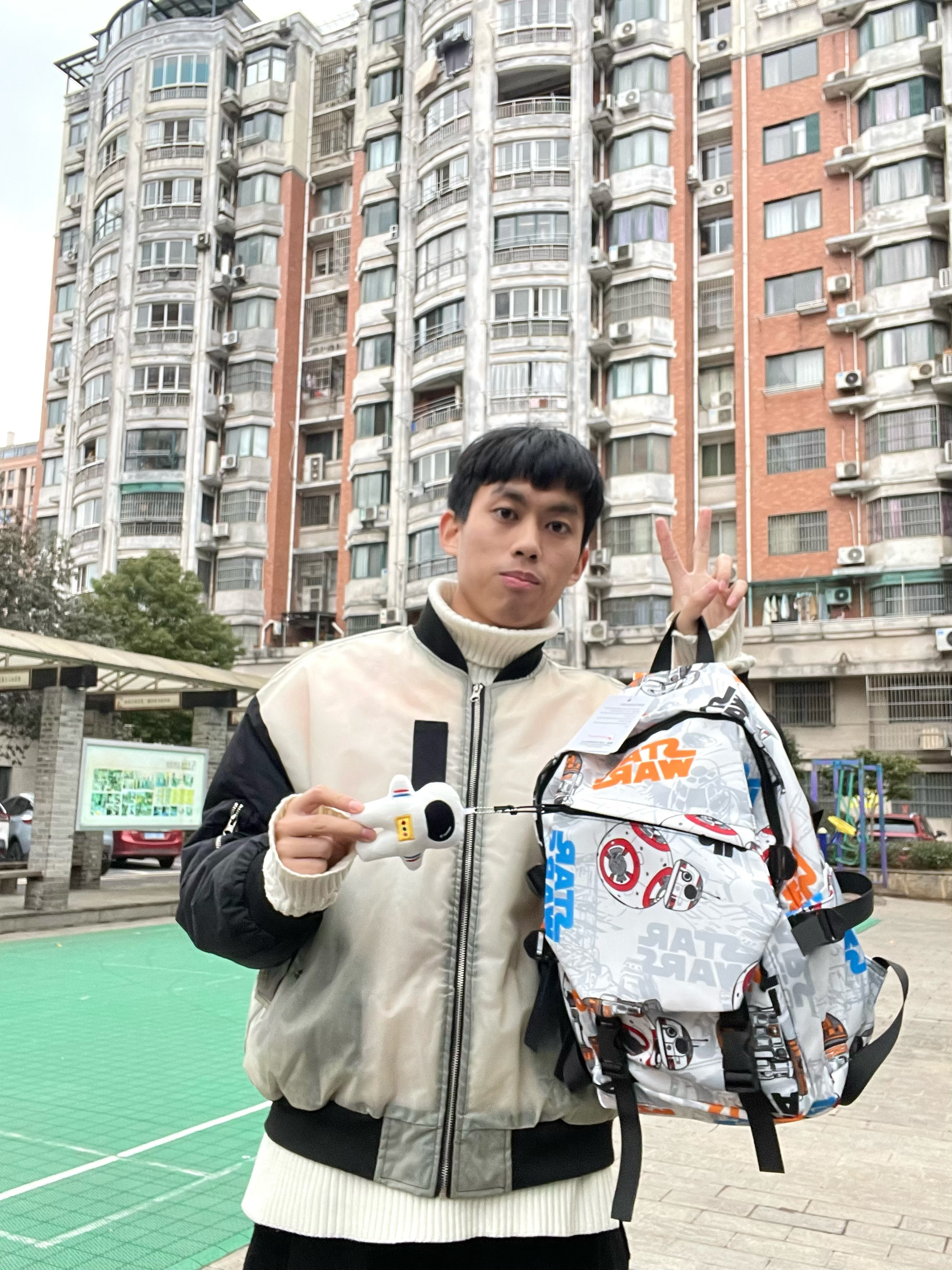 宇宙飞船，童真无羡