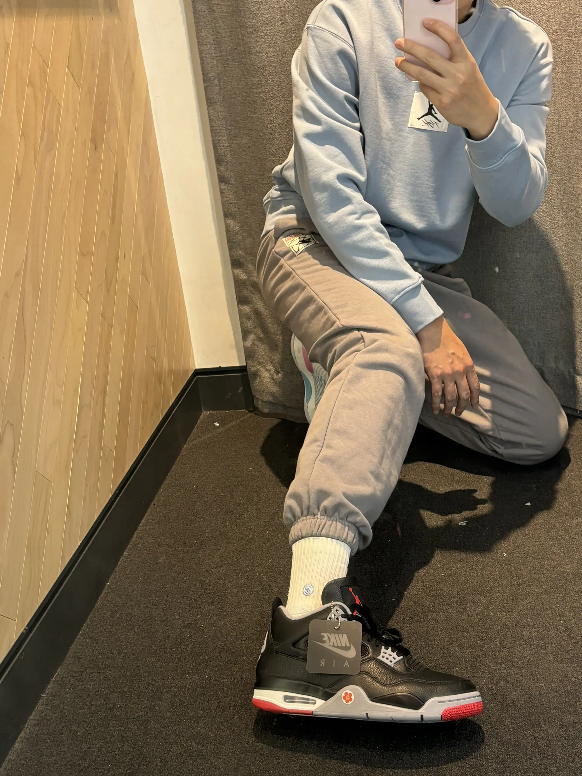 aj4黑红穿搭新年第一套