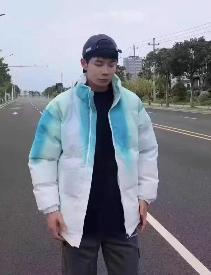 这款棉衣也太有青春感了吧！