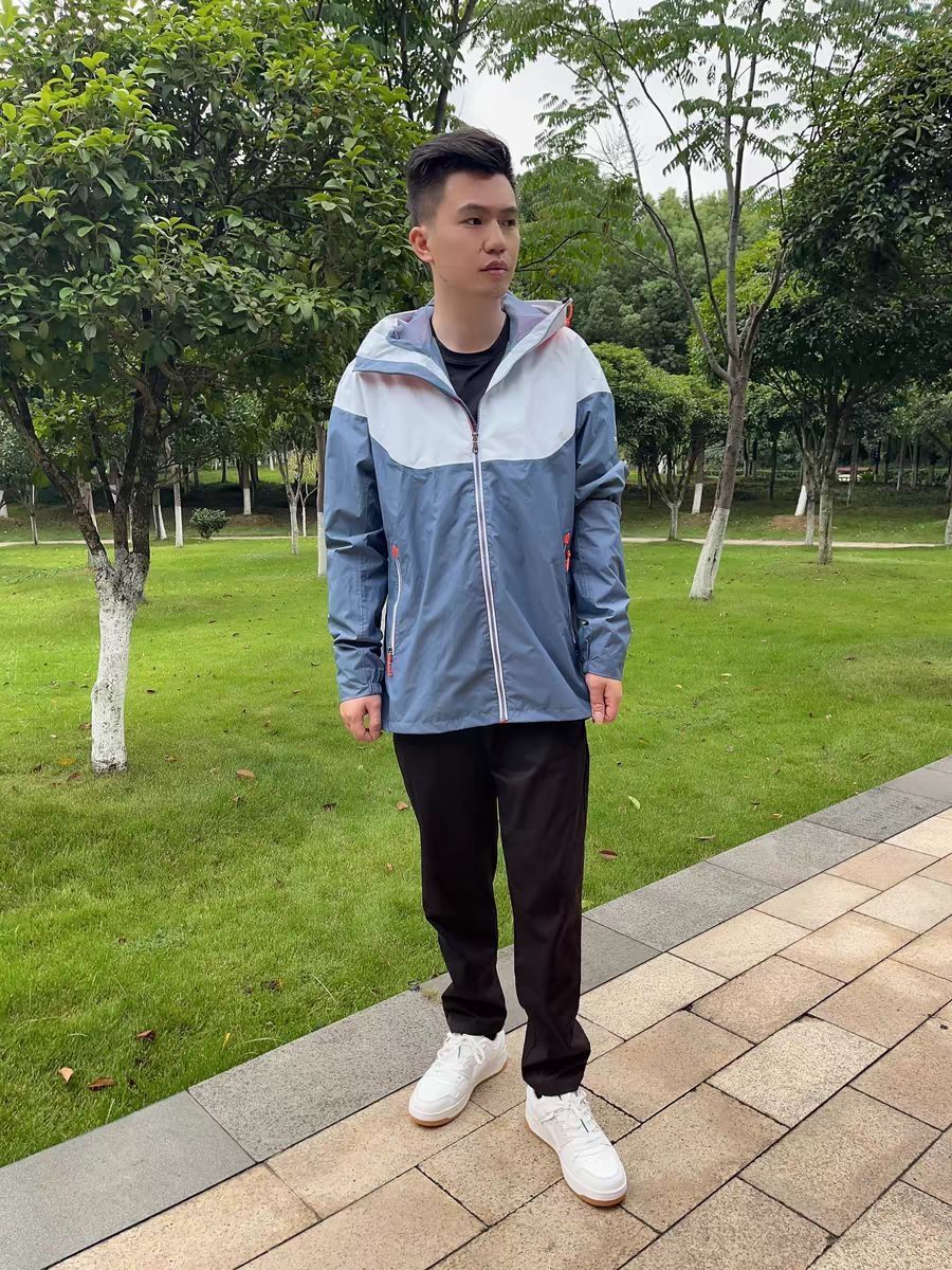 🔥【迪卡侬山系冲锋衣❄️】保暖又防水，登山爱好者必备！