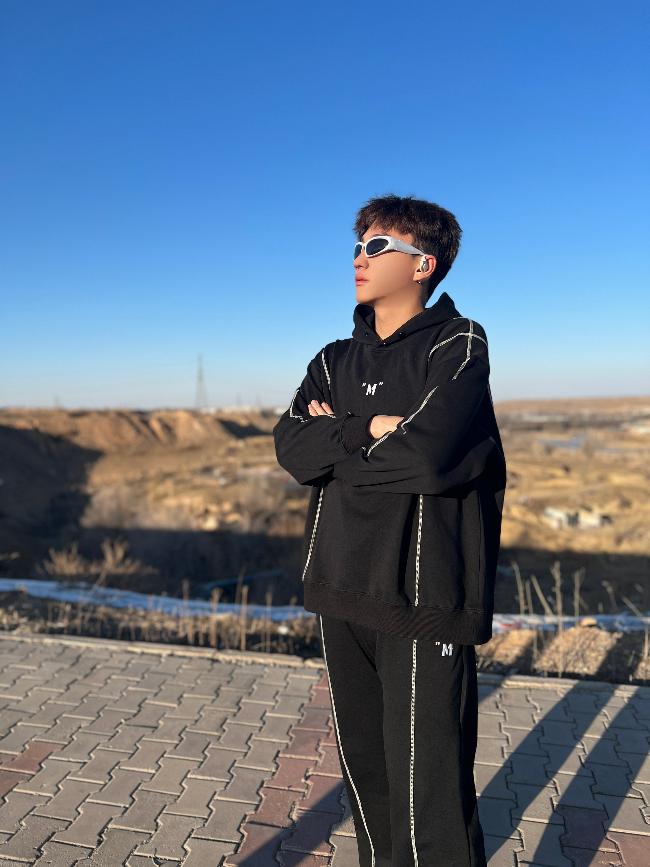 OOTD｜给自己听一首歌的时间☁️