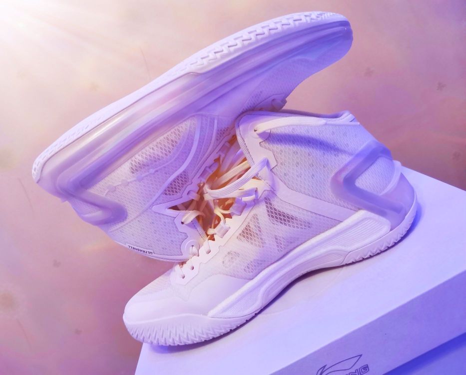 各大品牌的顶级旗舰对标最后谁能胜出?国产现在虽然在中段价位确实百花齐放,可顶级性能却显得有些独木难支