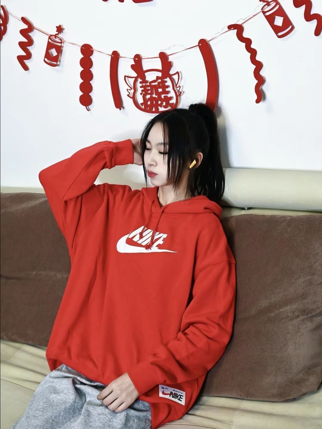 🌟绝美Nike运动针织连帽套头长袖卫衣来袭，显瘦显高显身材！姐妹们冲鸭！🔥