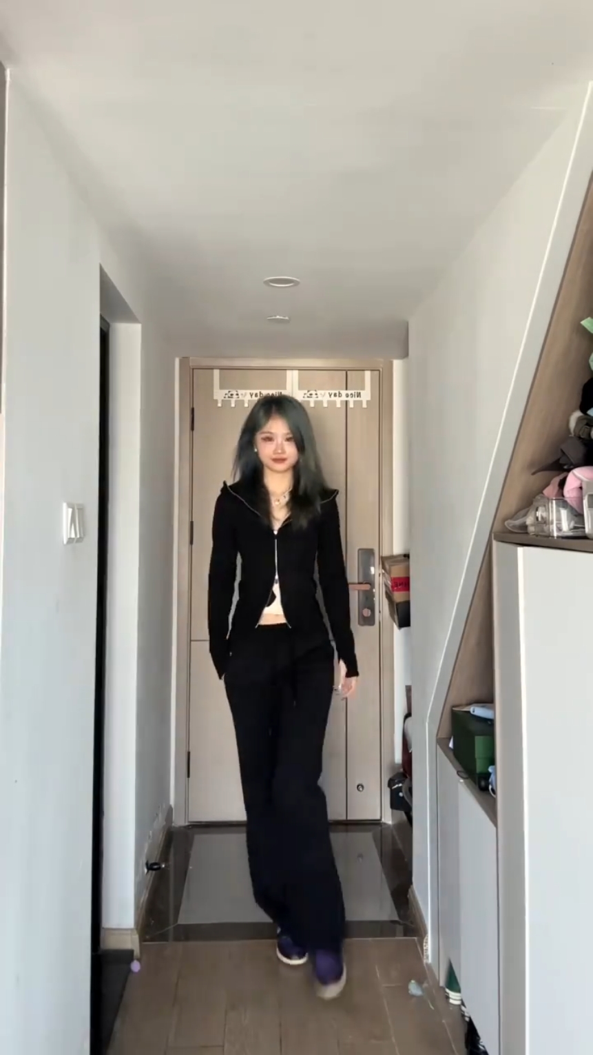 简单干净outfits*4｜户外这么穿别太显瘦！！
