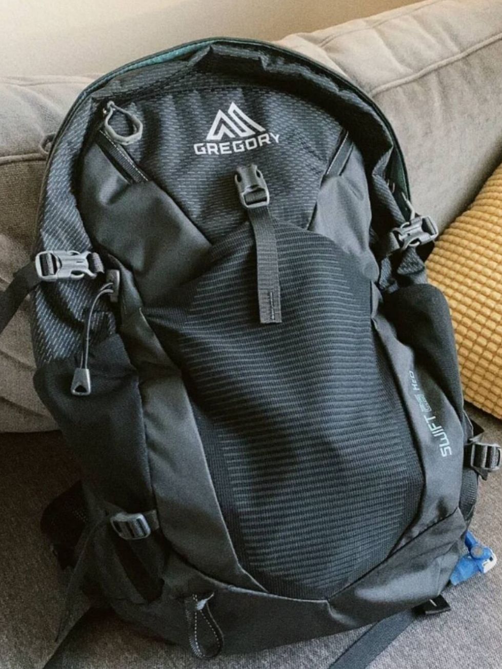 很实用的一款登山包来喽