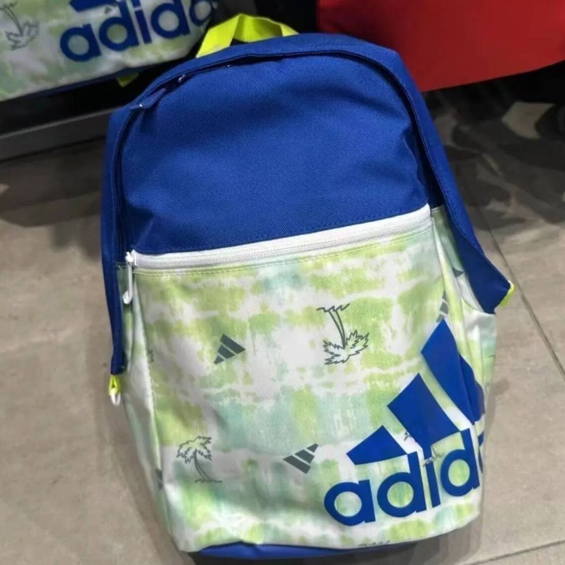 很适合学生党的一款双肩包来喽
