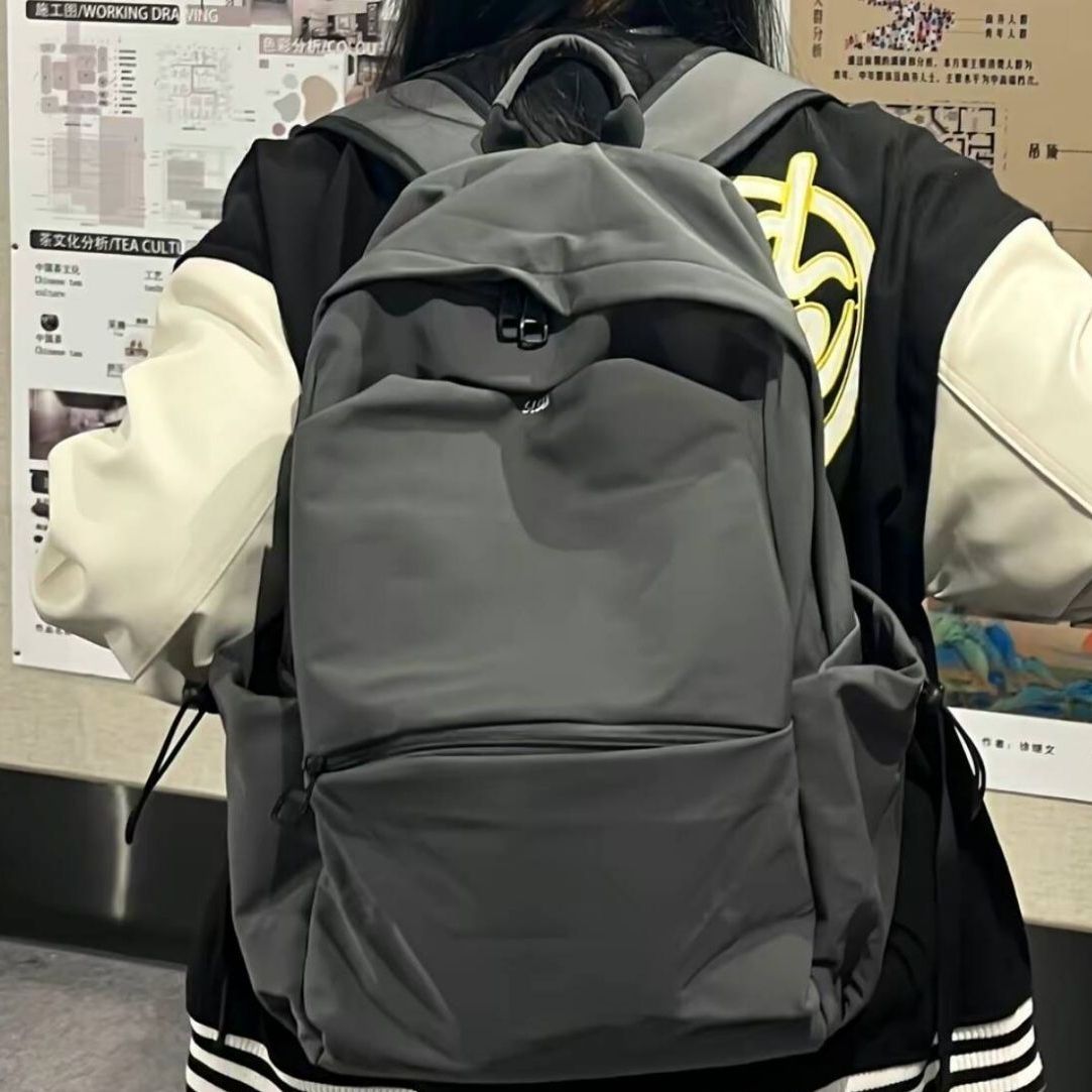 学生党超爱的双肩包