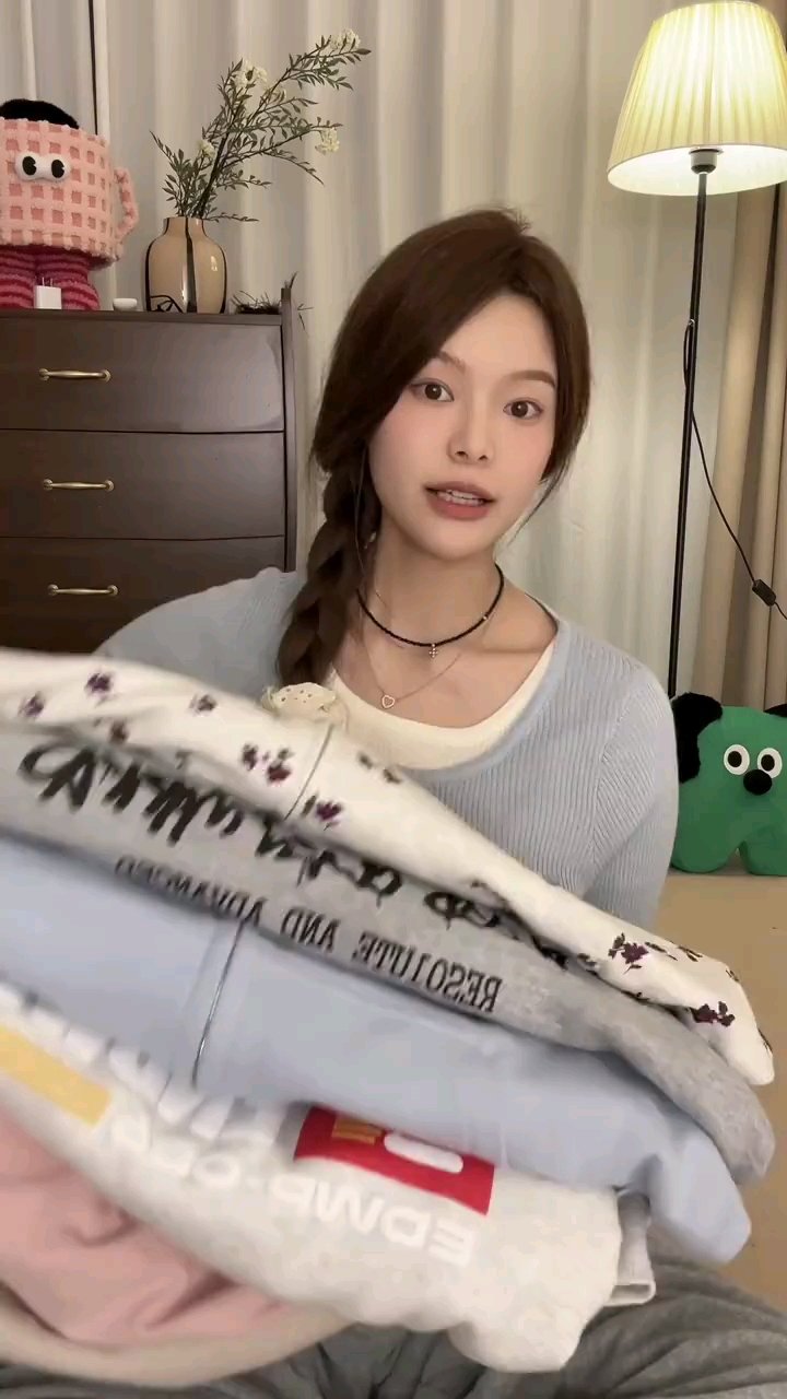 韩系小卫衣🌸别太时髦！！！早春穿搭爱疯🫶🏻
