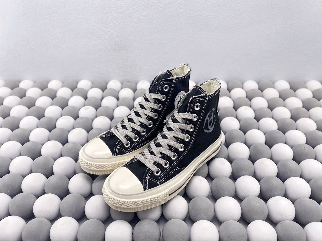 匡威Converse帆布鞋