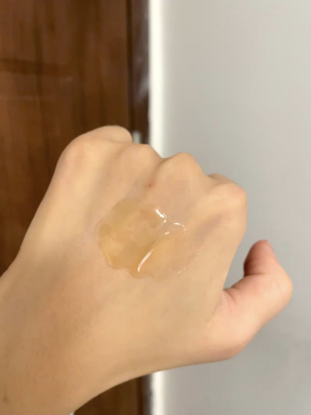 润唇牛到离谱！少女嘟嘟唇