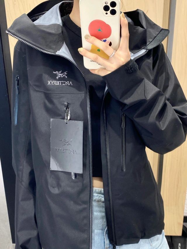 今天是黑银女孩🐦始祖鸟Black太好看了🉐️