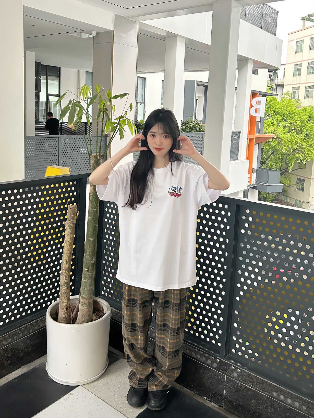 女大学生早八休闲风穿搭分享
