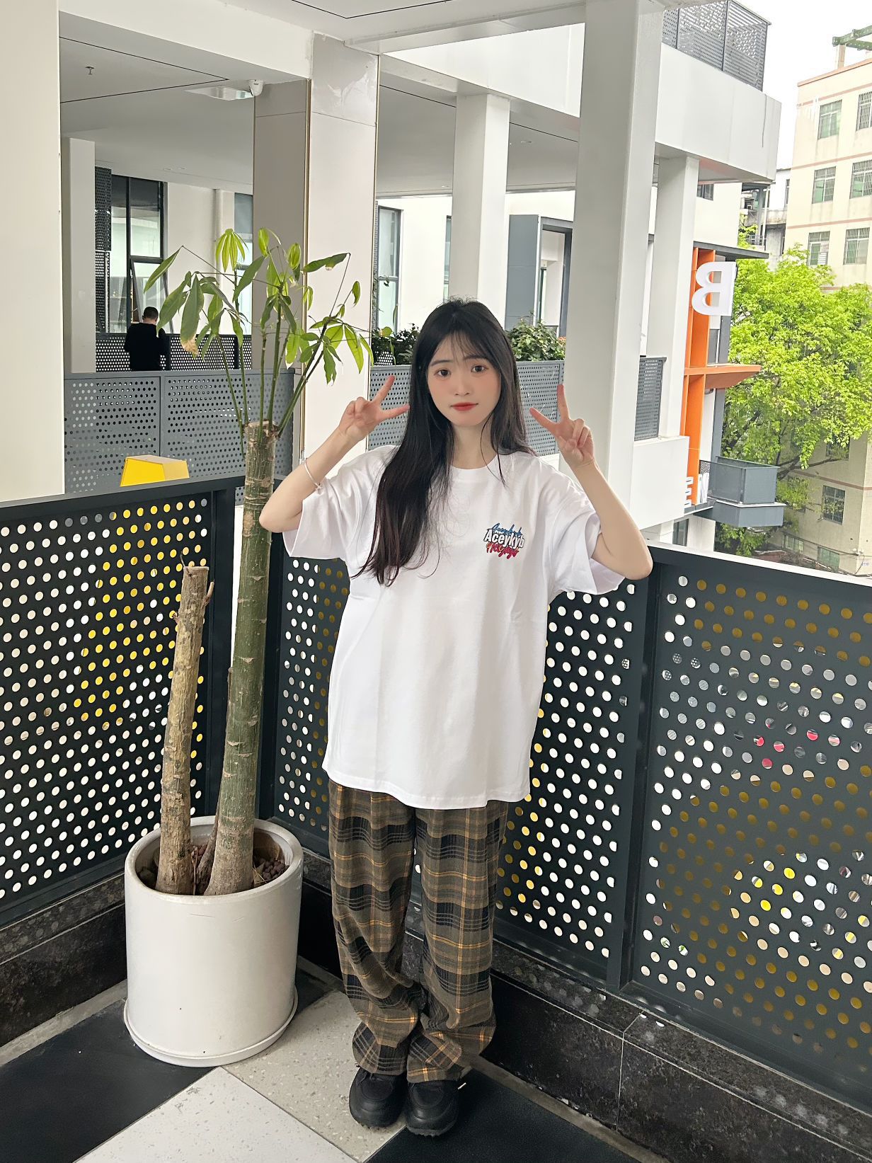 女大学生早八休闲风穿搭分享