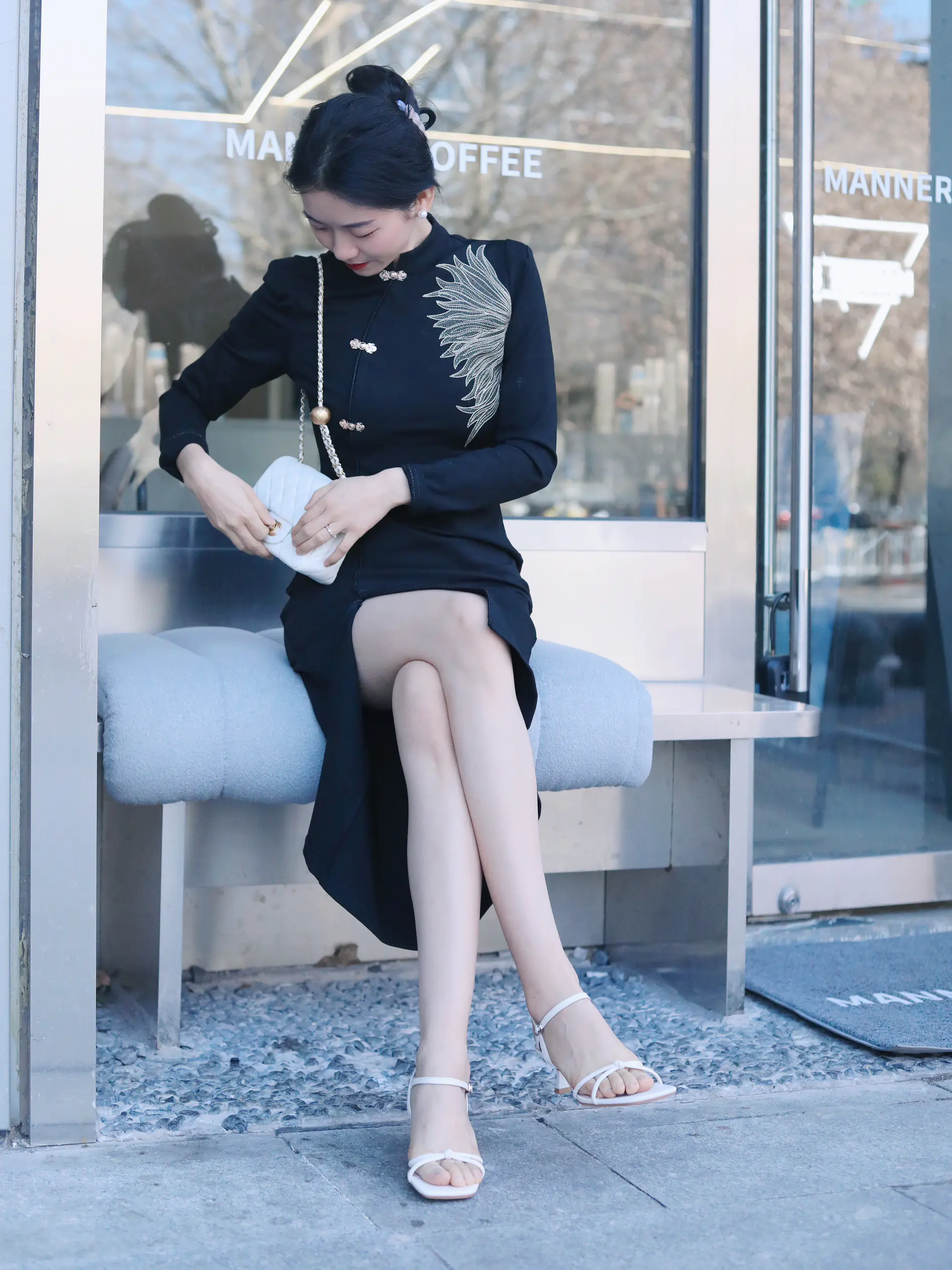 是国风大美人,不是酒楼服务员
