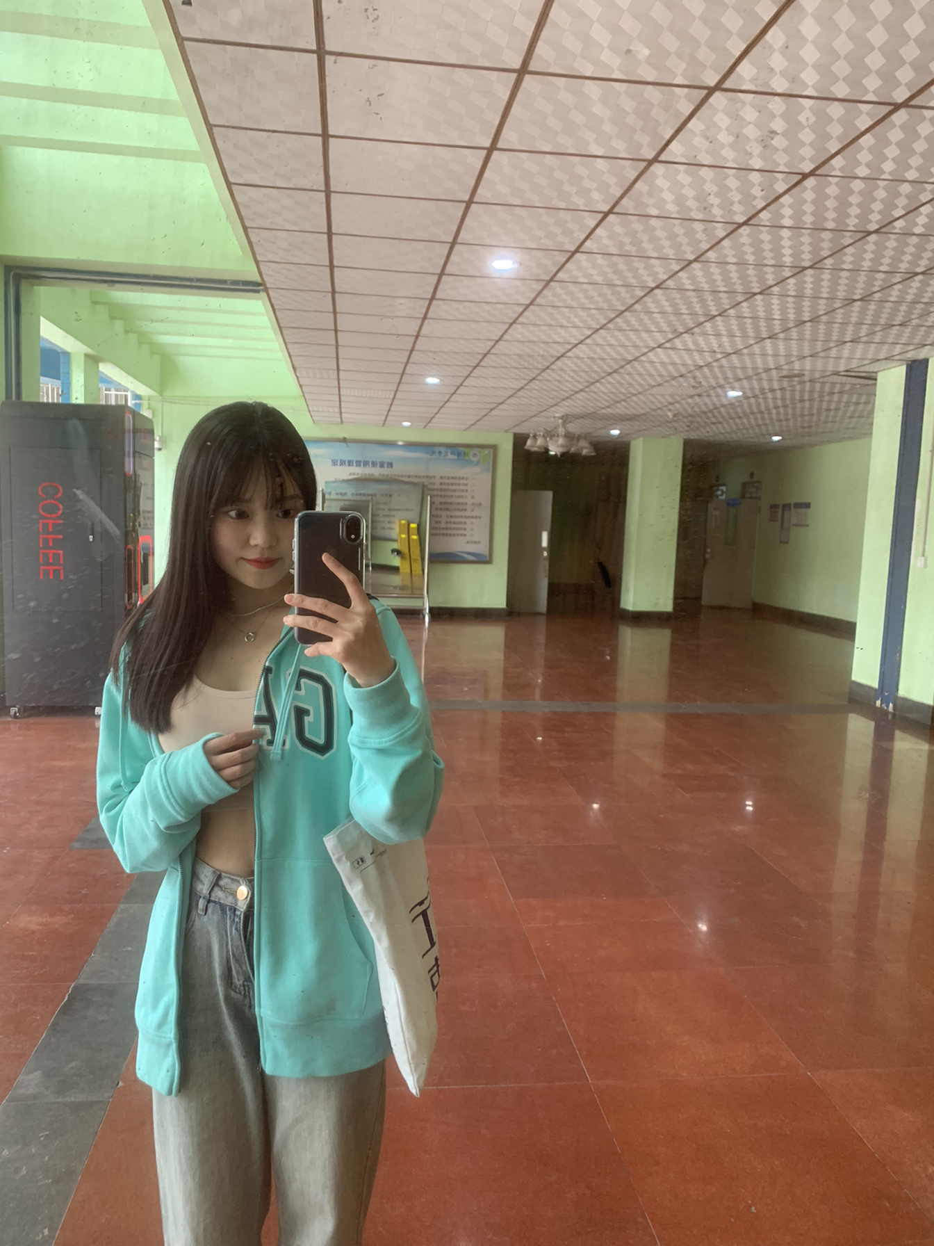 搭配运动背心很nice