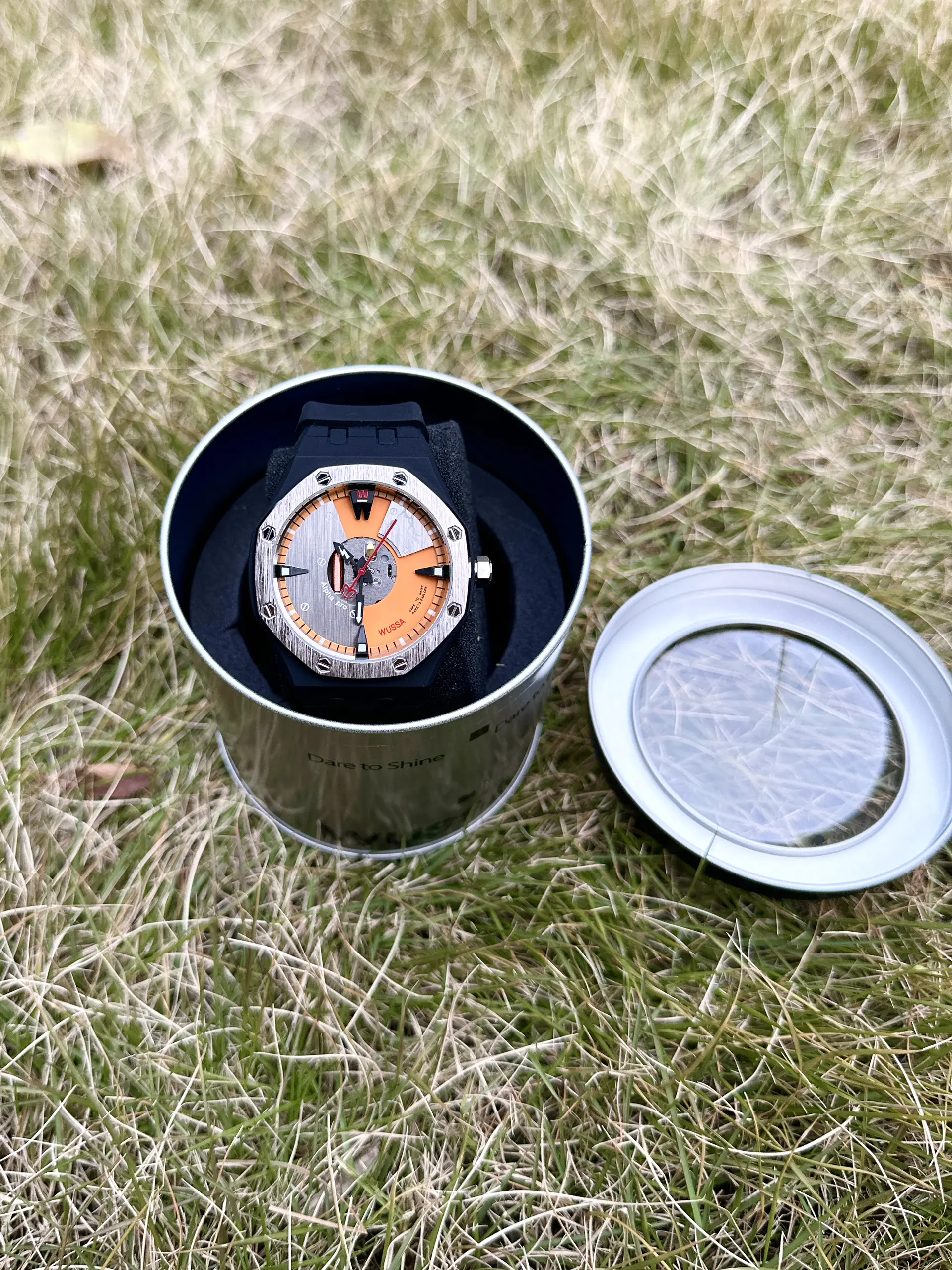 没有哪个男生可以拒绝这么酷炫的机械表~🥳