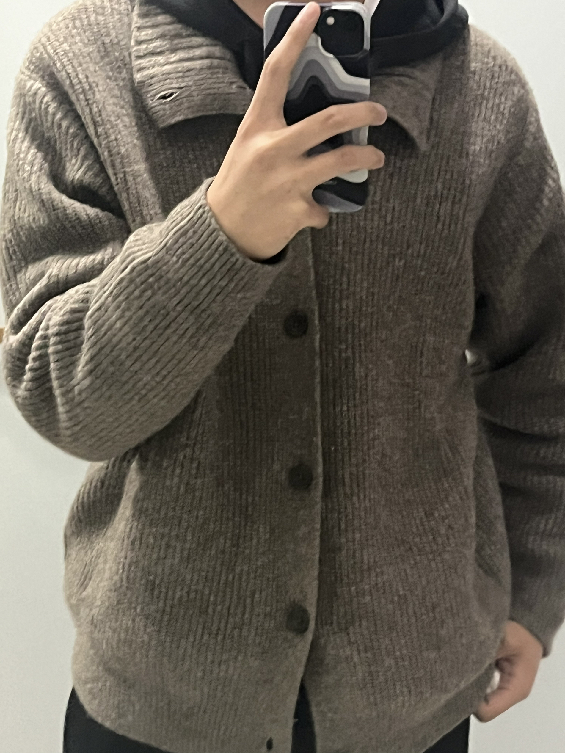 j👟球鞋名称：

📌是否偏码【偏大/不偏