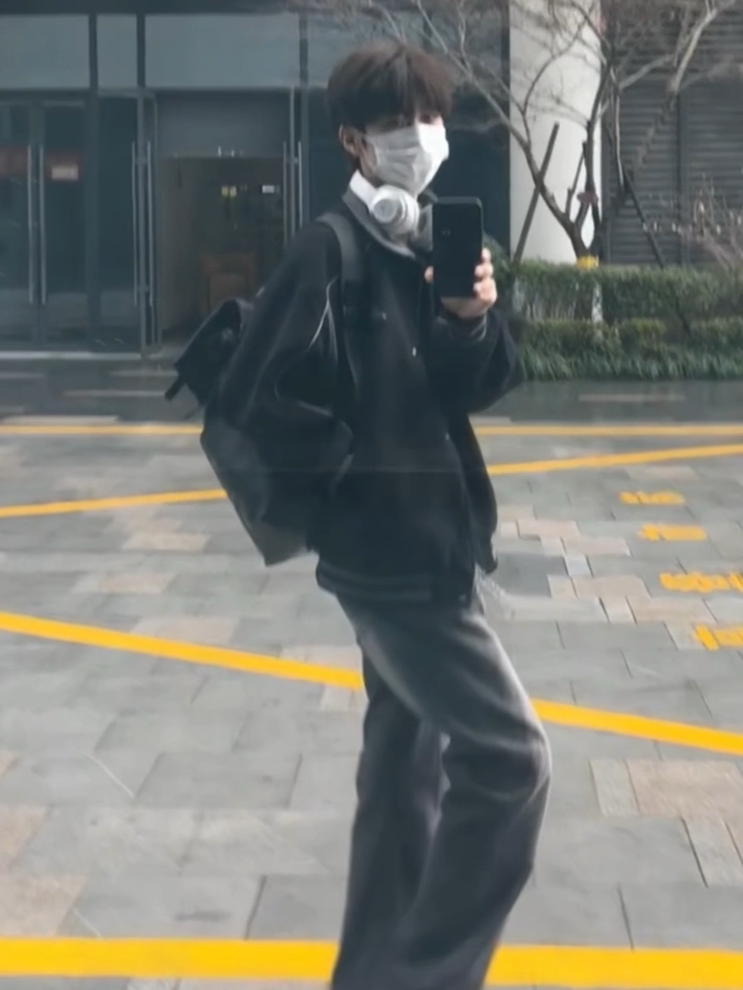 不需要被定义 穿的喜欢就好
