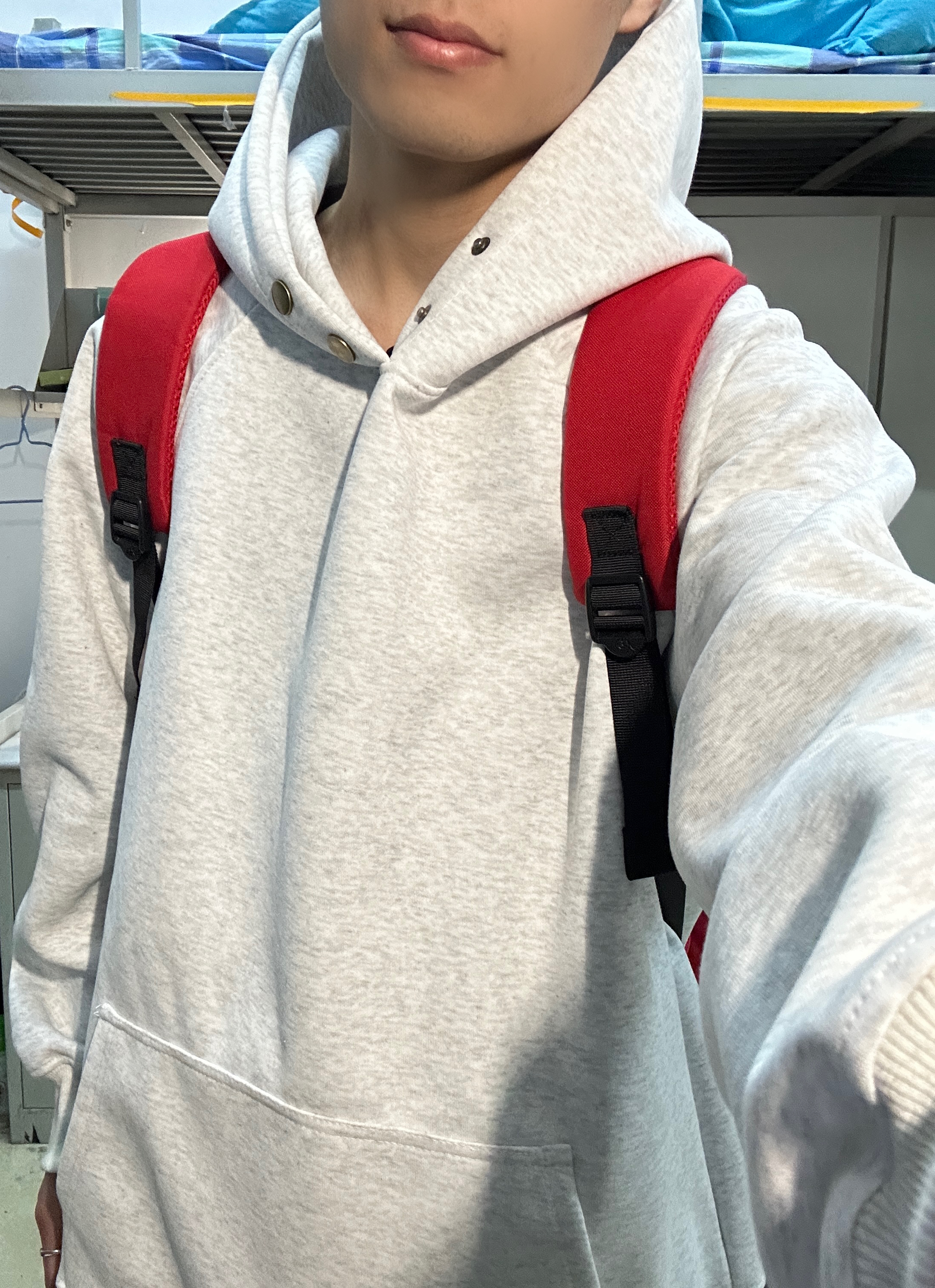 开春穿件卫衣真的超有少年感🔥🔥🔥