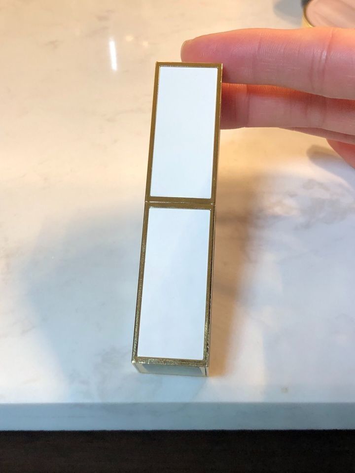 TOM FORD口红白细管