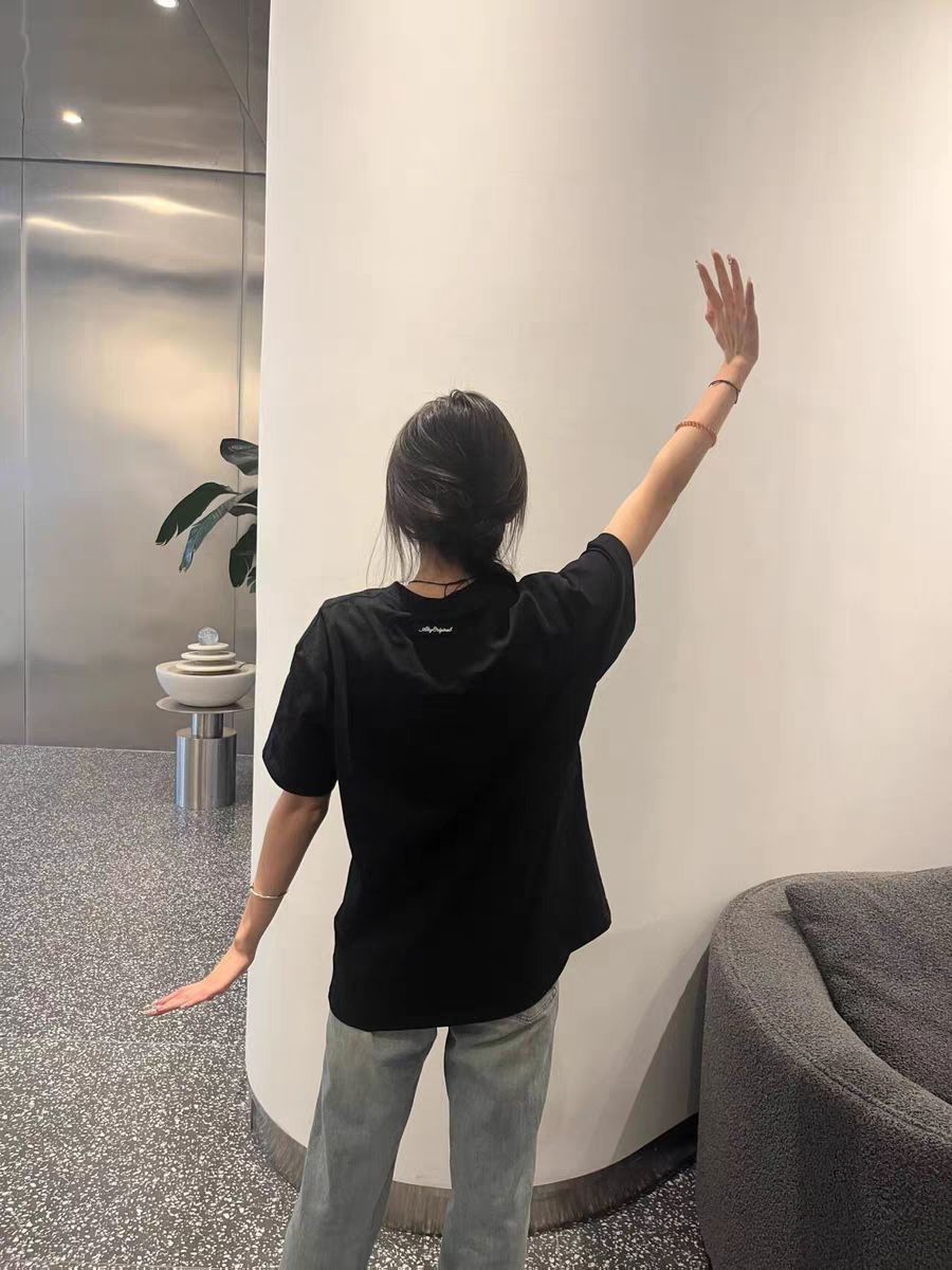 💥美式字母花体刺绣短袖圆领半袖T恤来袭！💥