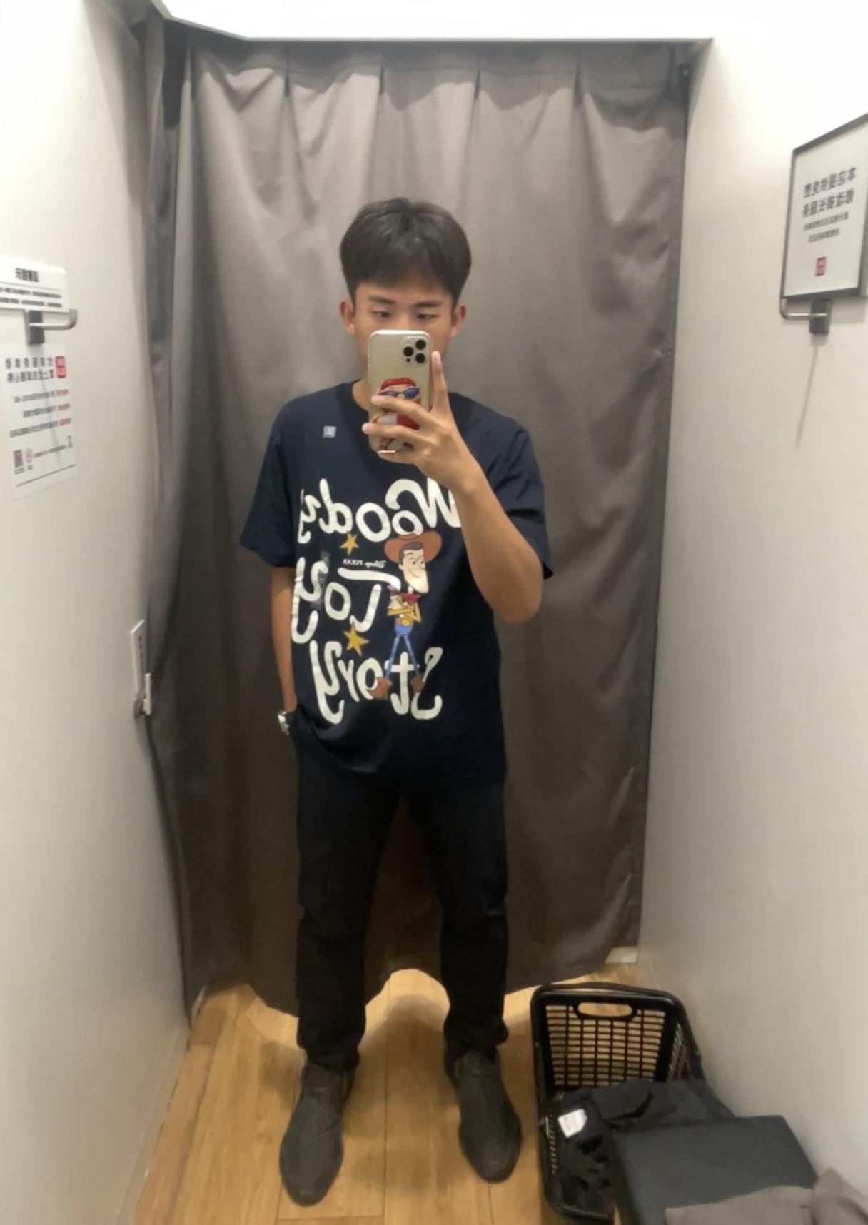 🌟版型真的很不错，而且质量也很好，衣服前