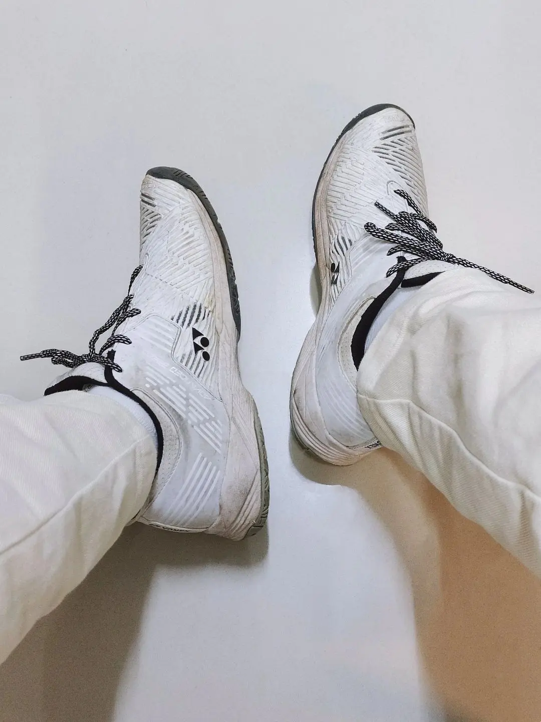 打羽毛球穿什么❓