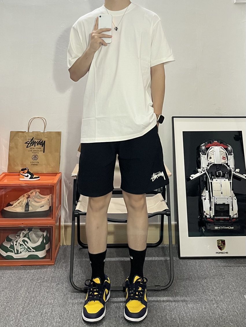 OOTD｜简单干净的基础款最有少年感