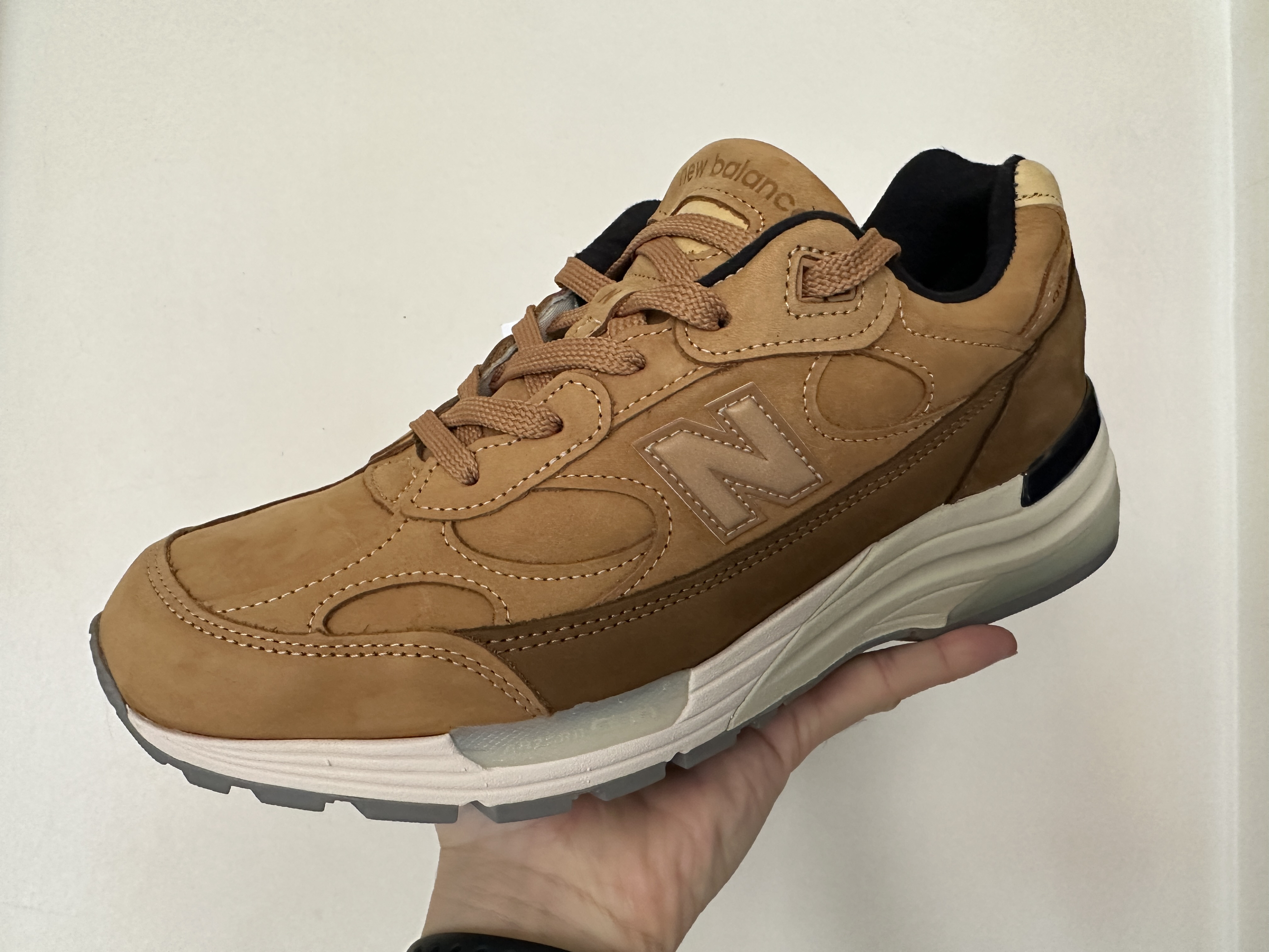 New Balance 小麦992！你会怎么搭配呢？