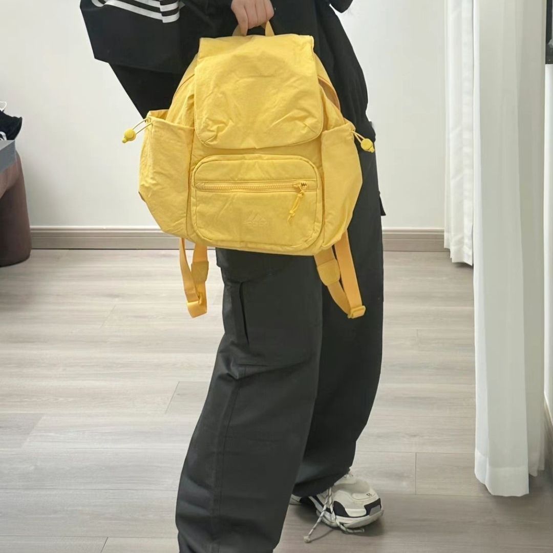 ”这款大容量包包绝对是潮人必备良品！