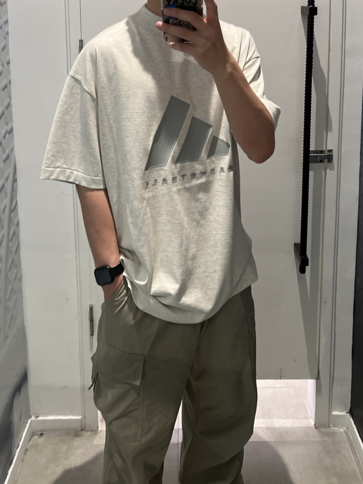 adidas boy👦🏻✖️我爱的灰色系运动衫🏀