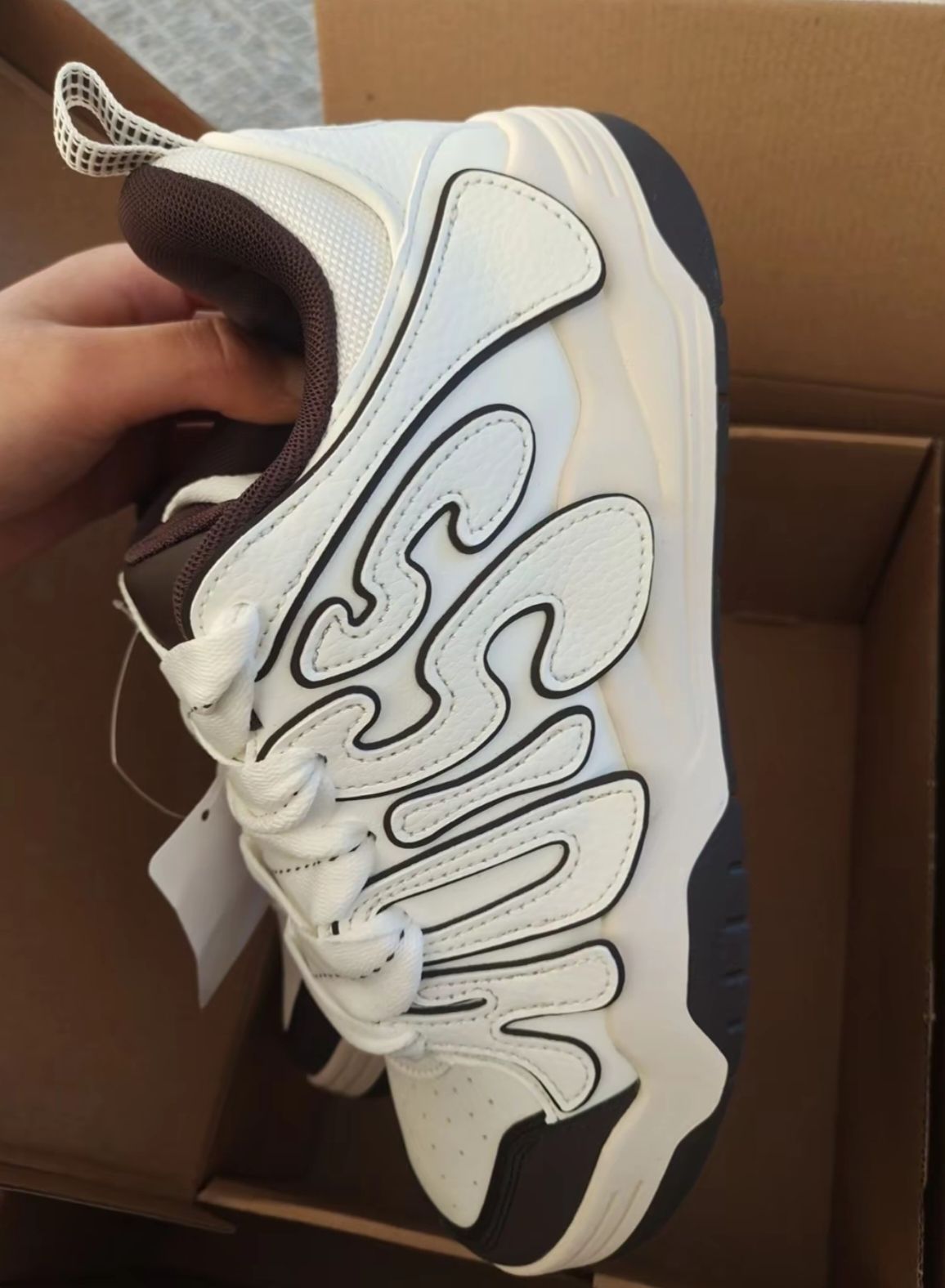乔丹 休闲 👟球鞋名称：面包鞋

📌是否