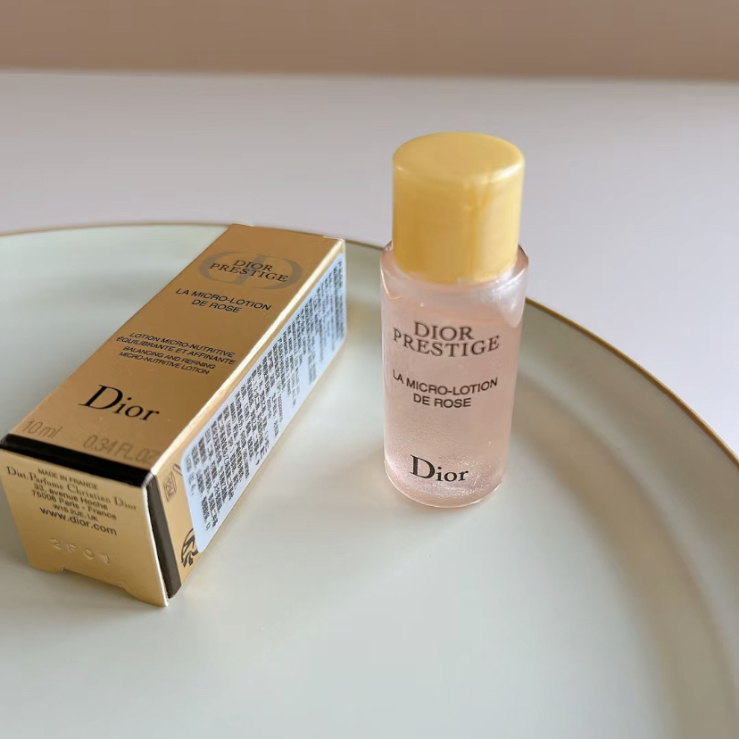 Dior花秘爽肤水：花香焕新肌！