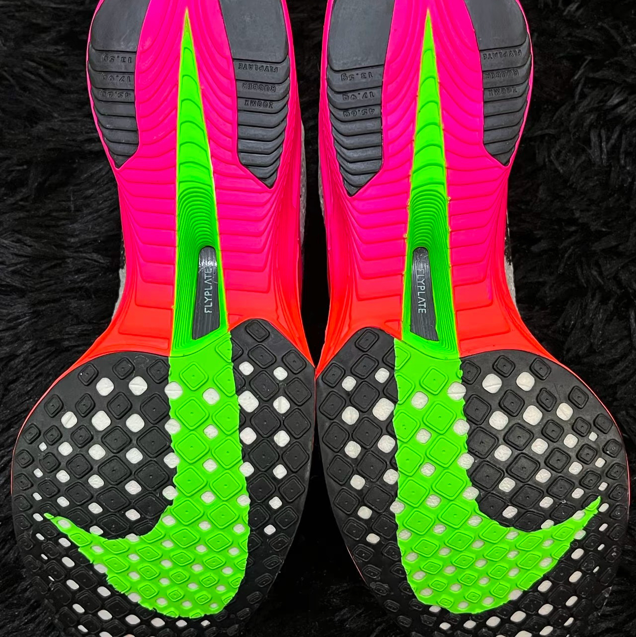 Vaporfly 3 代确实帅｜但不是很适合新
手！！
