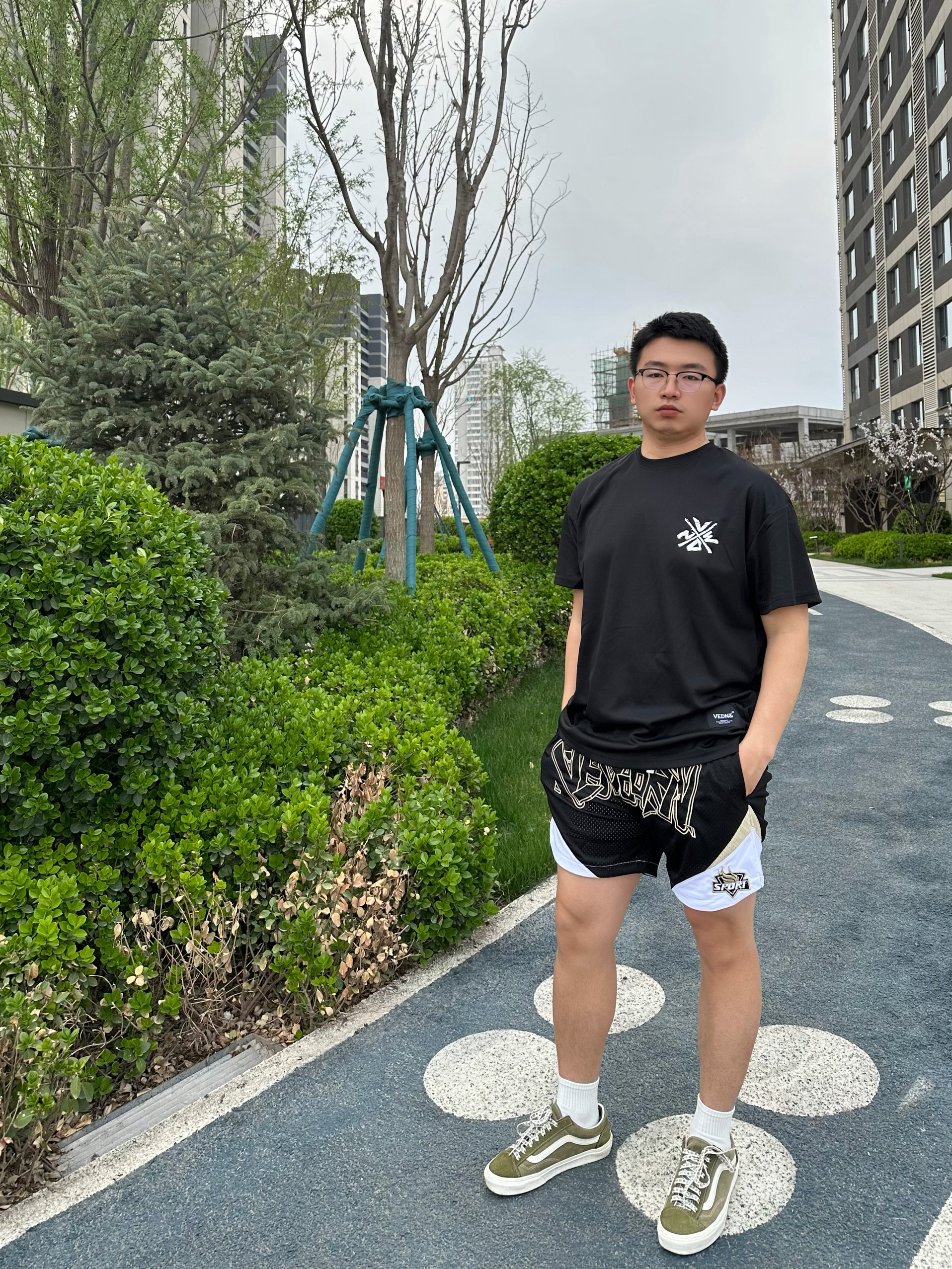 Ootd/黑白配是夏天的主旋律吧！