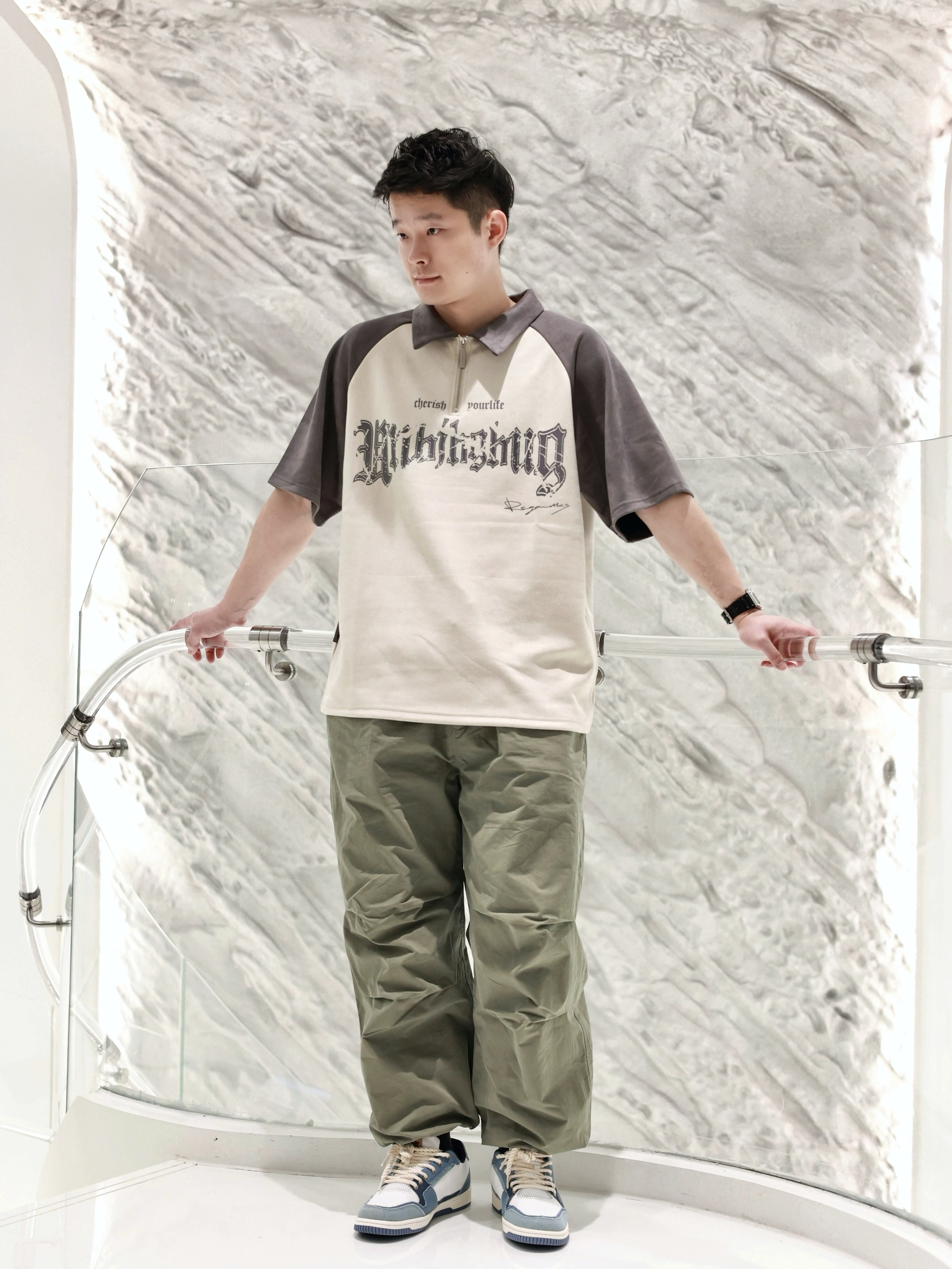 OOTD|浅色系清爽看展穿搭