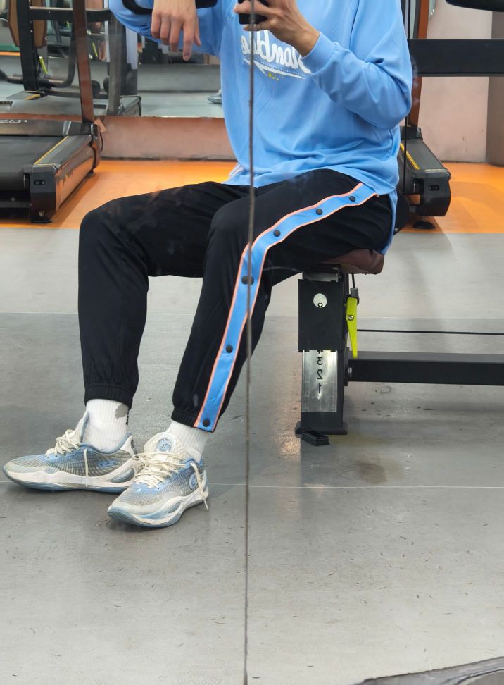 今天是美式蓝孩