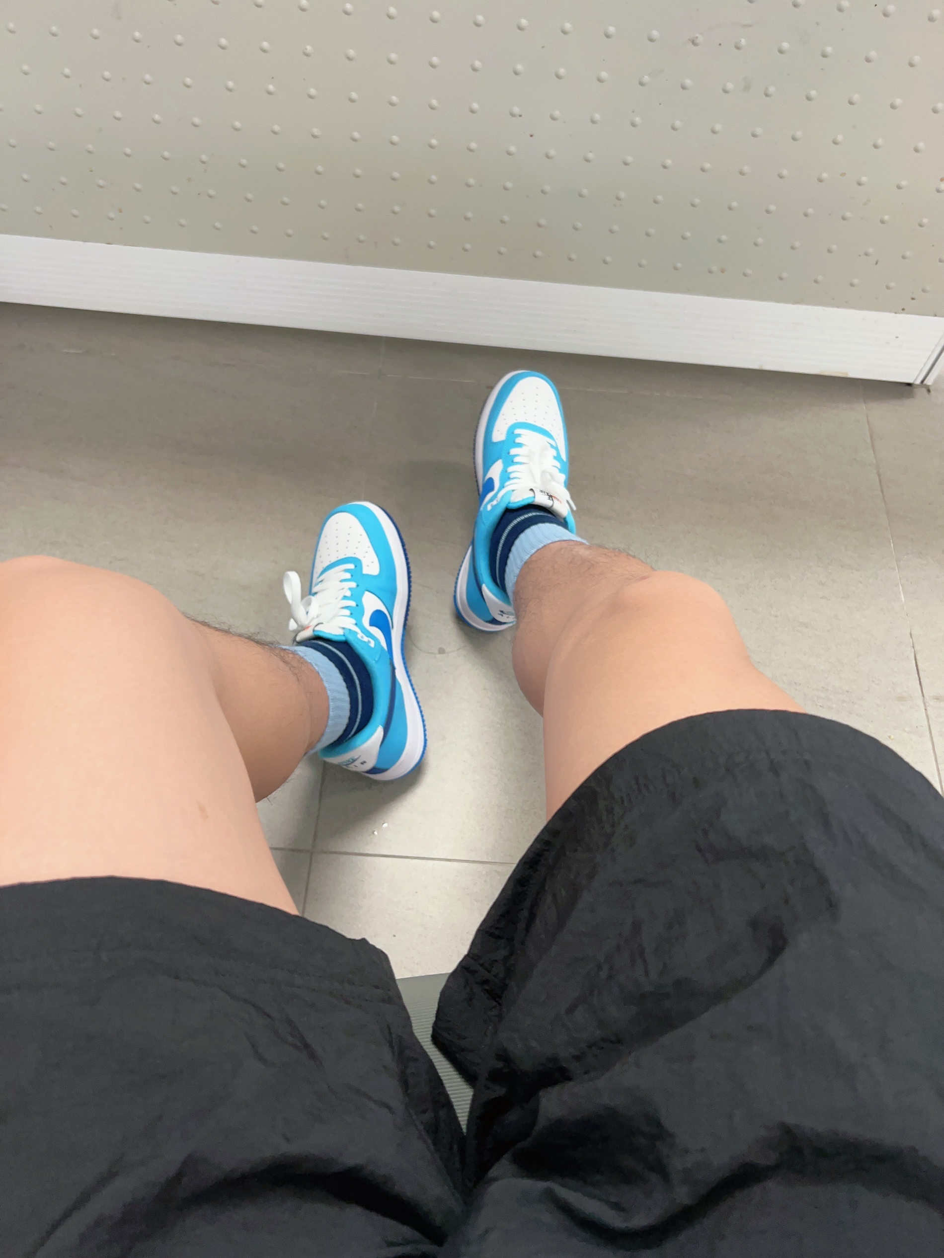 这配色   很惊艳叭
