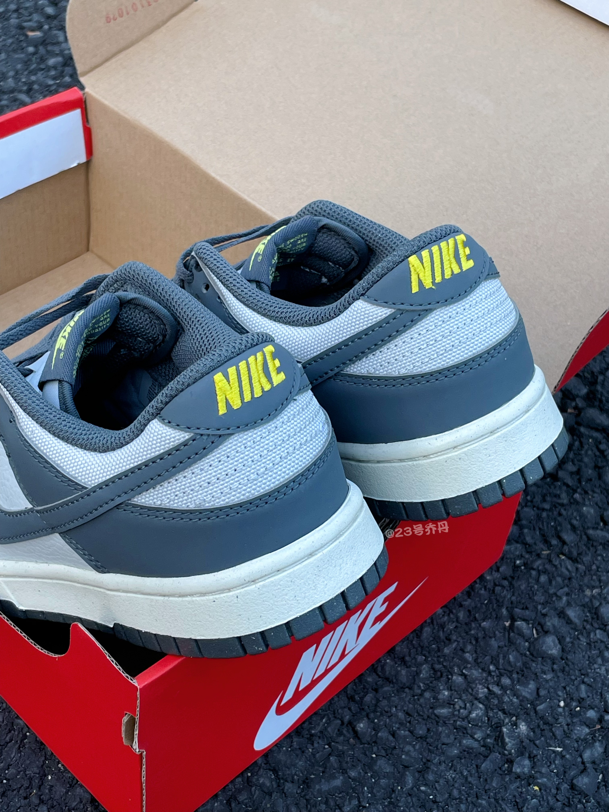 🔥拜托，这双适合春夏的灰白色『小冠军🏆』👟有点酷‼️