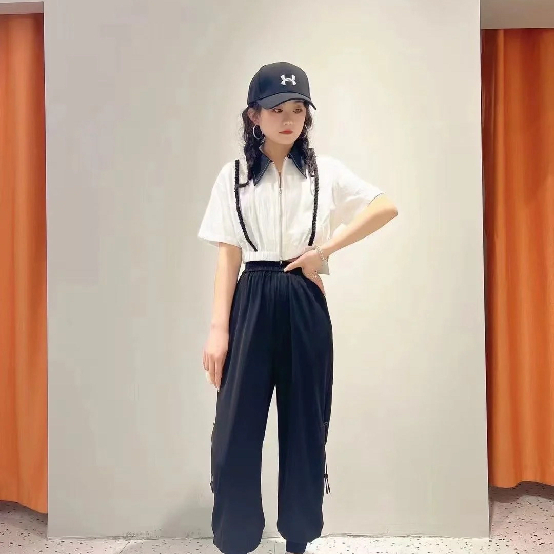 夏天需要一顶黑色棒球帽