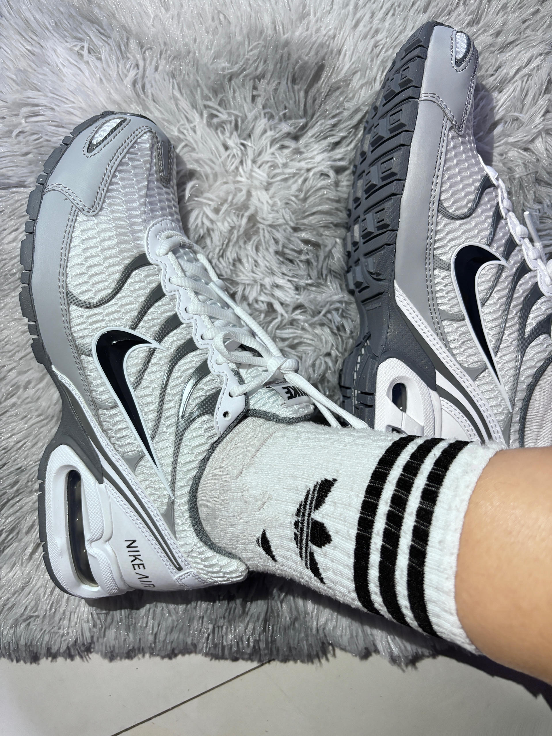 大家别买这双鞋!!因为…😡😡