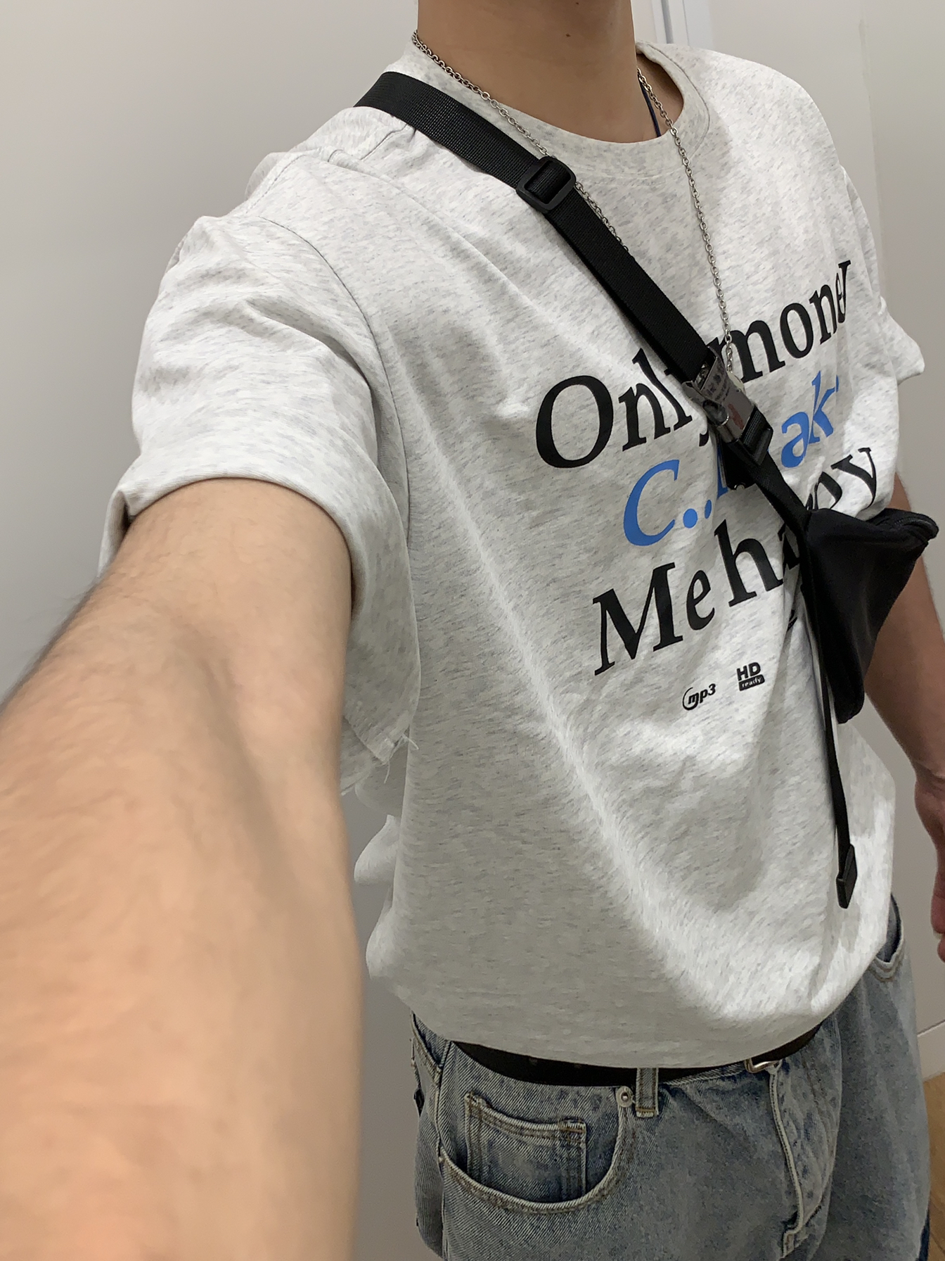 OOTD｜这个灰色T绝了！