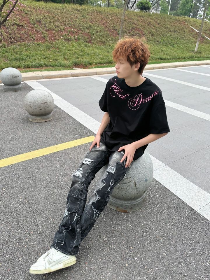今天穿搭look，夏日清爽T恤👕