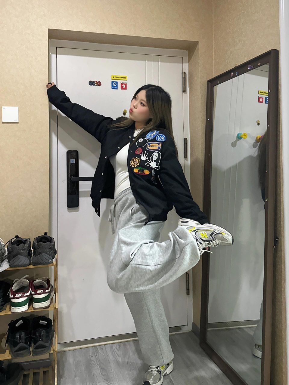 cool girl的一天😎是让人着迷的无性别穿搭~
