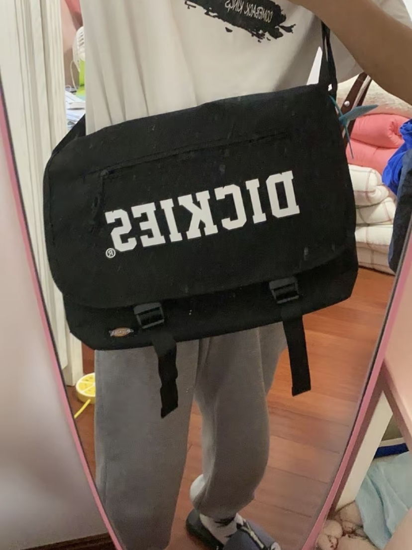 大容量单肩包尊嘟很能装