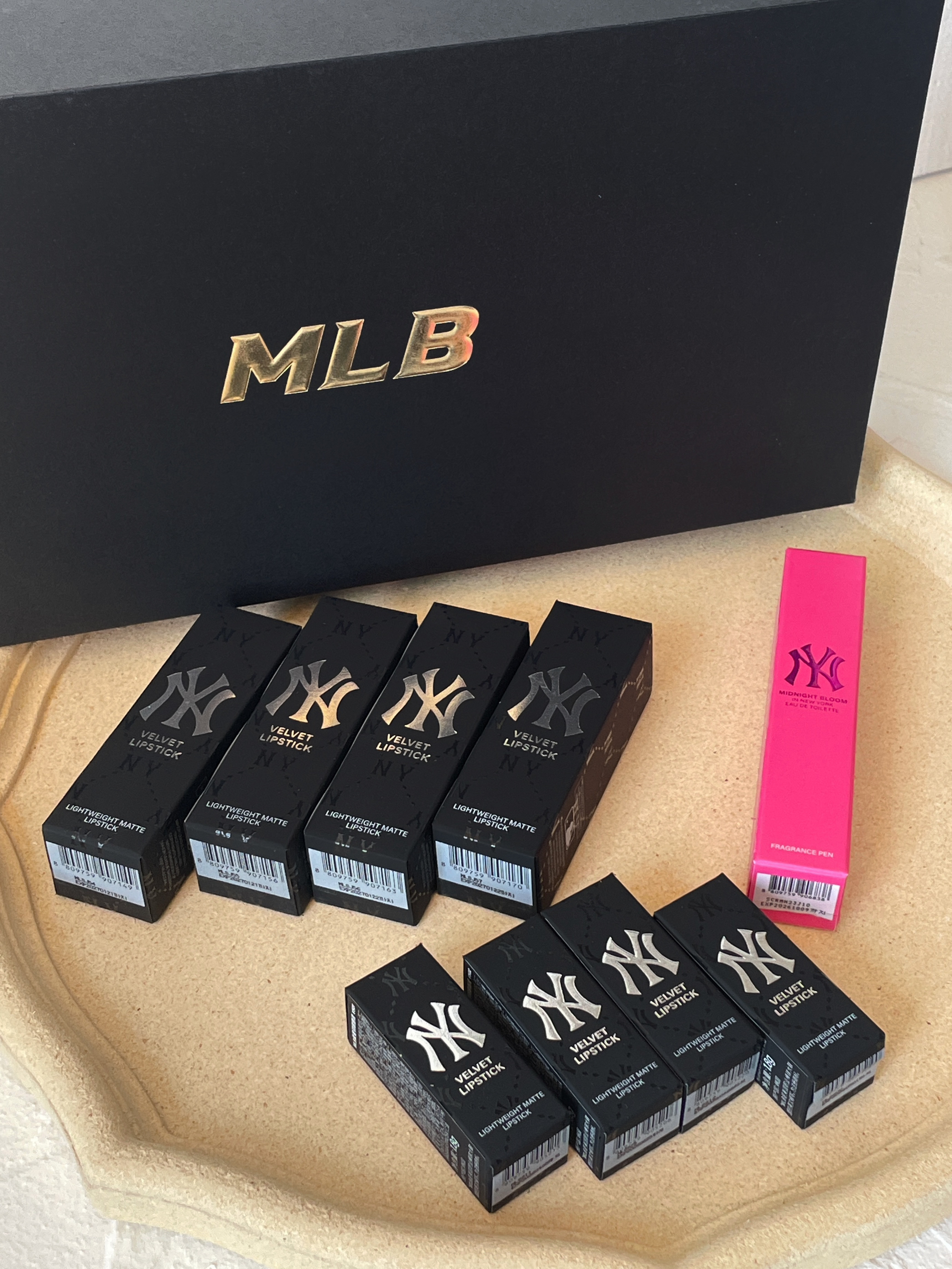 MLB怎么还有彩妆？？这质感绝了