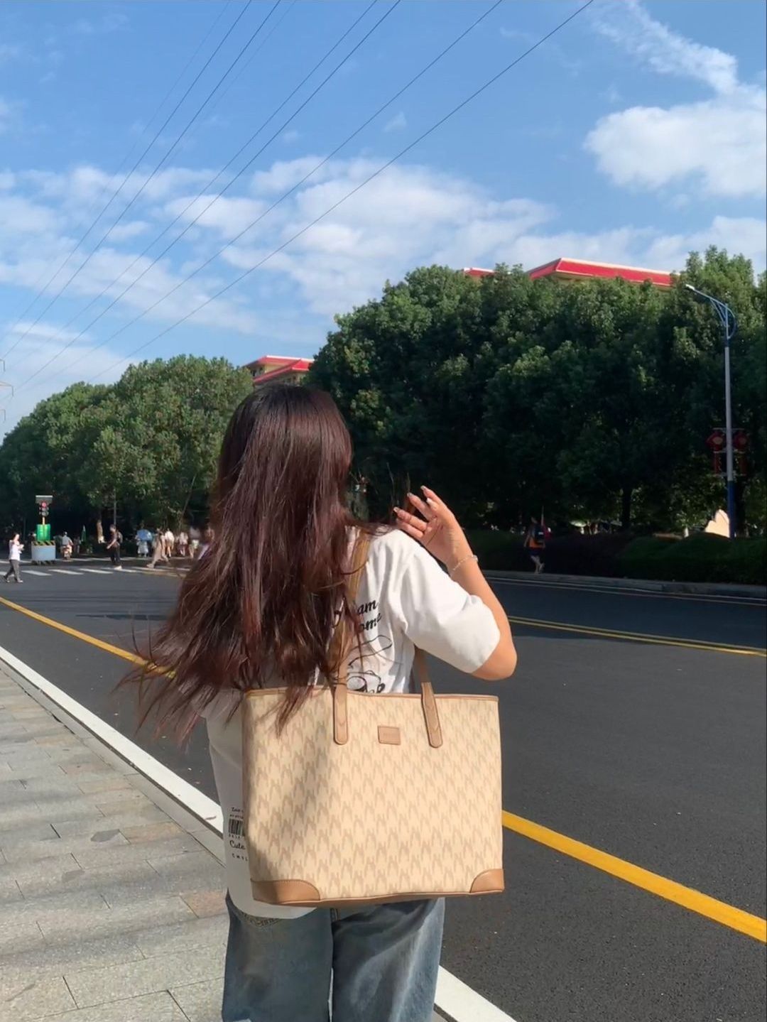 长在我审美上的通勤大容量托特包